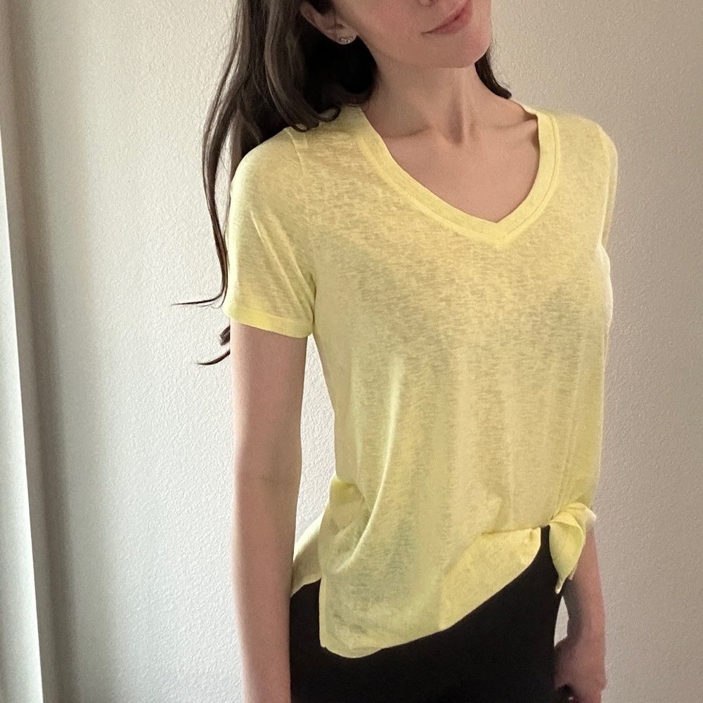 Yellow 🍌Breezy Athleta Relaxed Short Sleeve